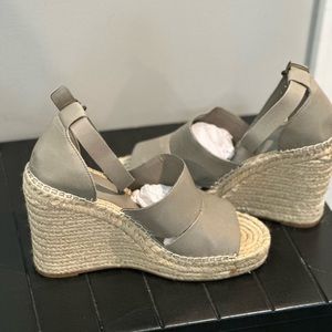 Treasure & Bond Leather Espadrille sandal size 9